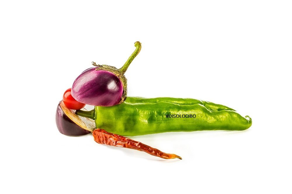 DISOLOCIBO peperoni verdi peperoncino peperoni rossi